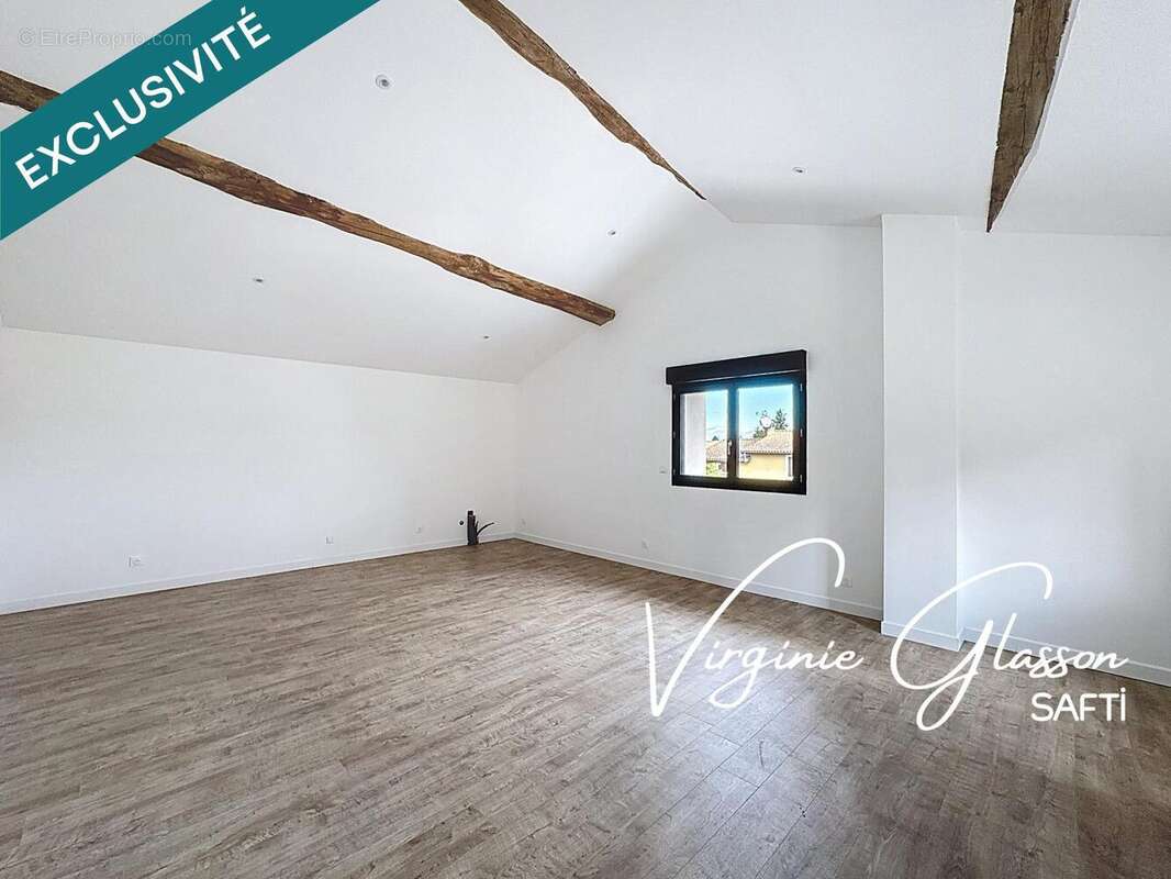 Photo 3 - Commerce à COLOMBIER-SAUGNIEU