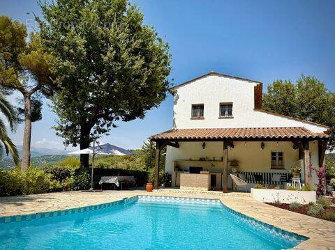 Maison à MOUGINS