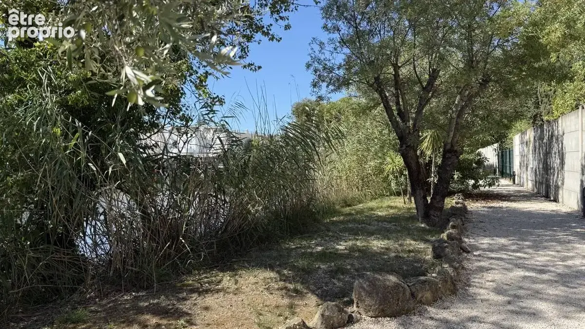 Vente à Terme LIBRE sur 18 ans - Villa (3 appartements DUPLEX + piscine) sur 910m²  à Saint Aygulf 83370 - photo 20