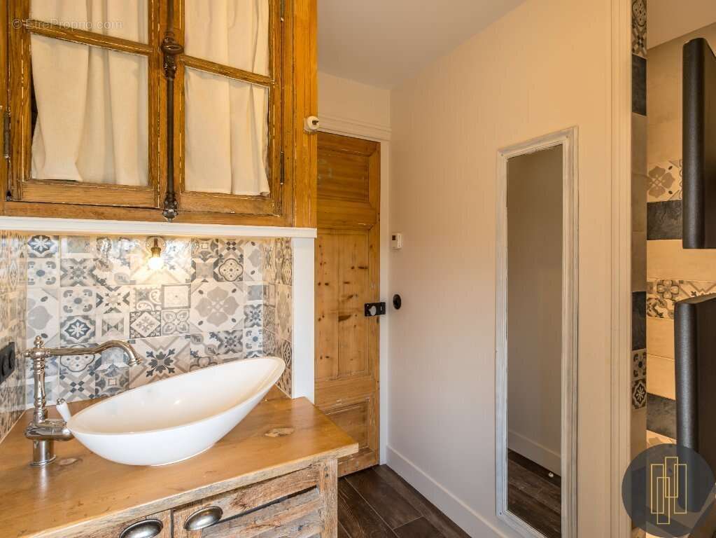 Maison à LE PERREON