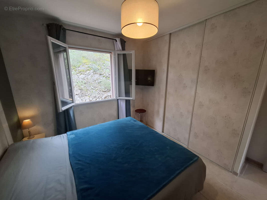 Maison à SAINT-ETIENNE-DU-GRES