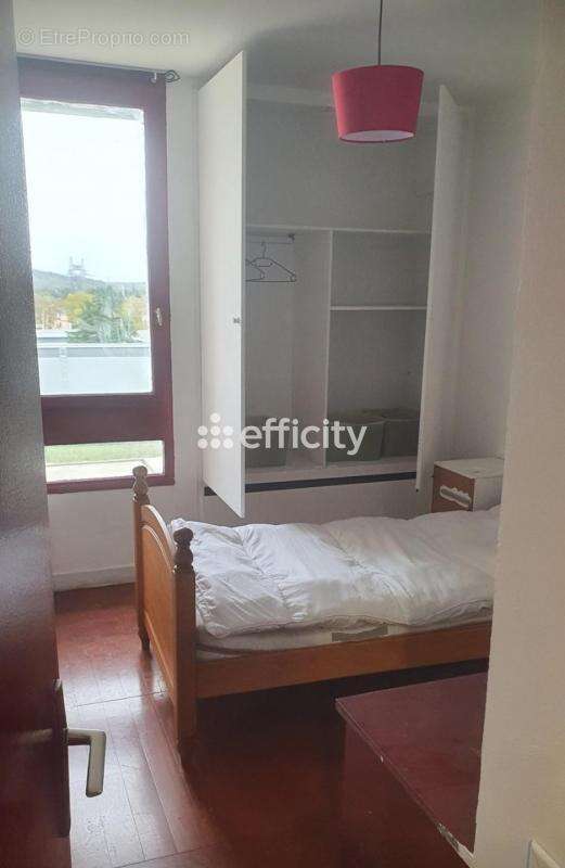 Appartement à ELANCOURT