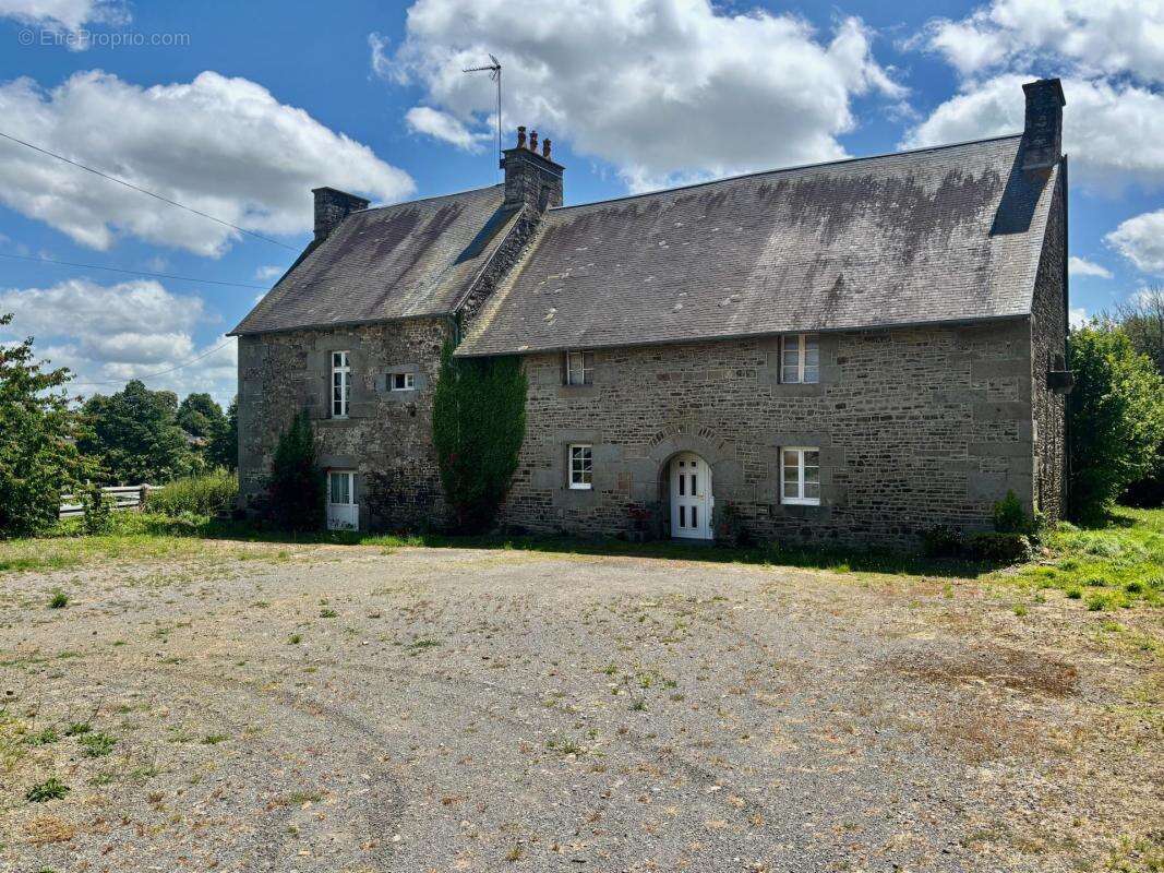 Maison à ISIGNY-LE-BUAT
