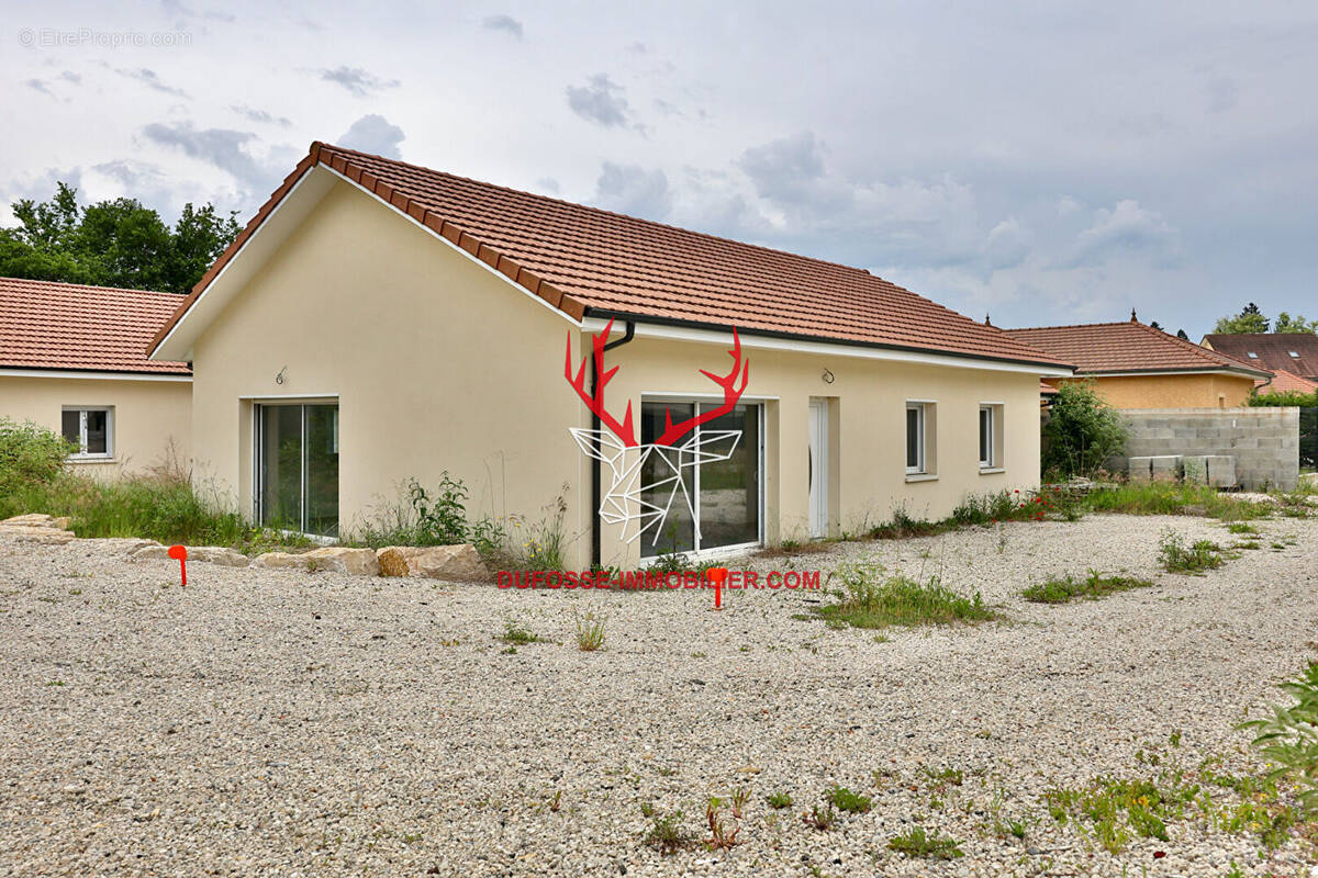 Maison à LES ABRETS