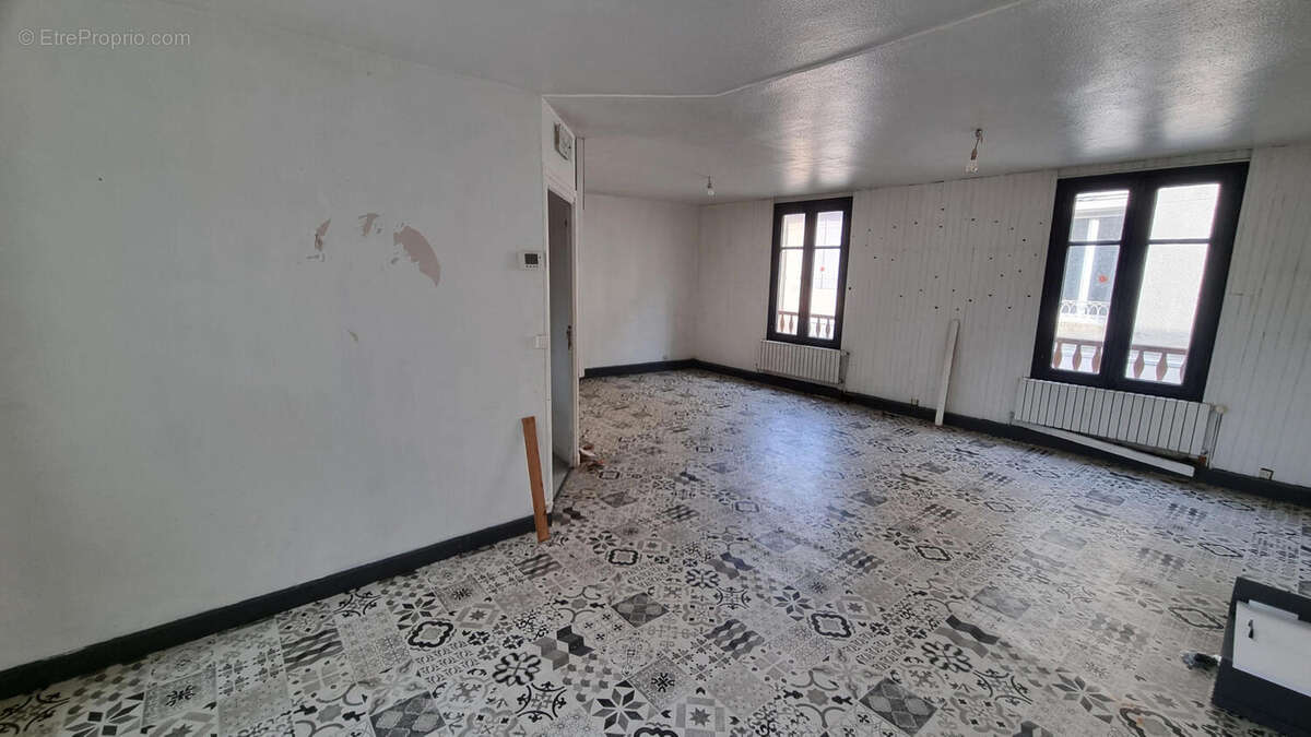 20250212_104628 - Commerce à NONTRON