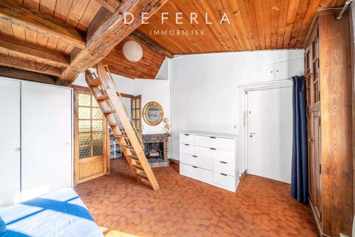 Appartement à PARIS-5E