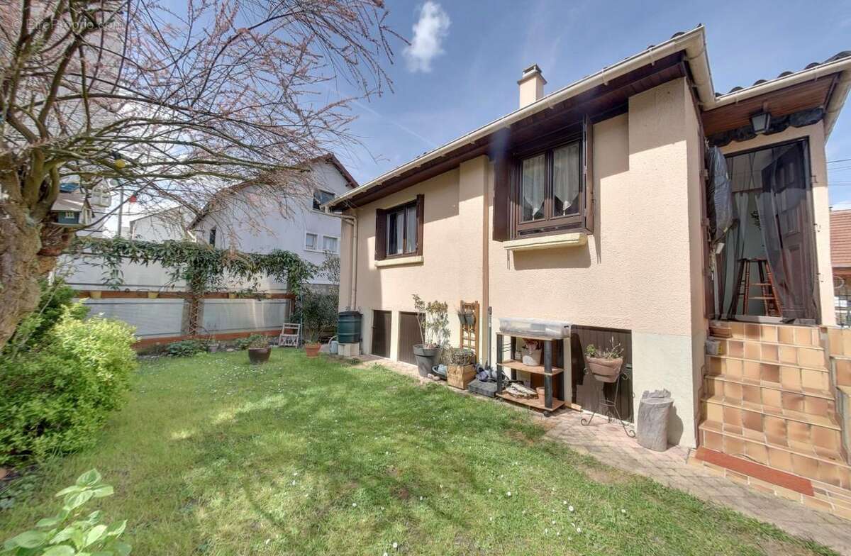Maison à VILLEPINTE