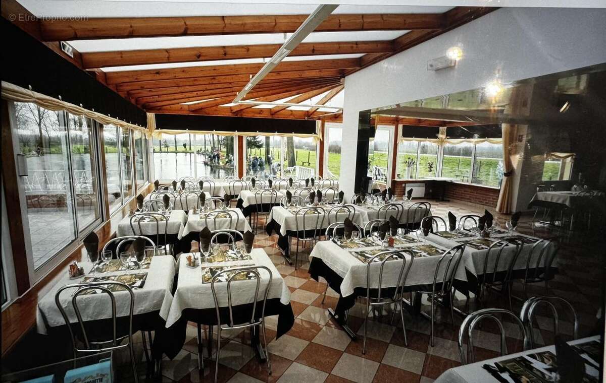 Commerce à ESCAUTPONT