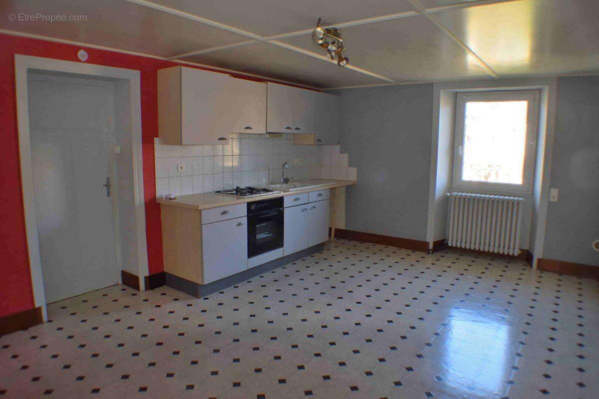 Appartement à MAICHE