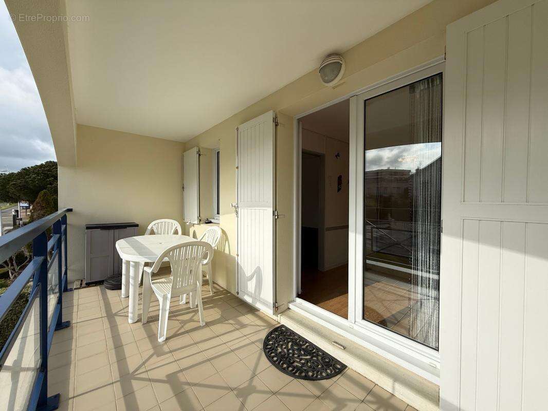 Appartement à VAUX-SUR-MER