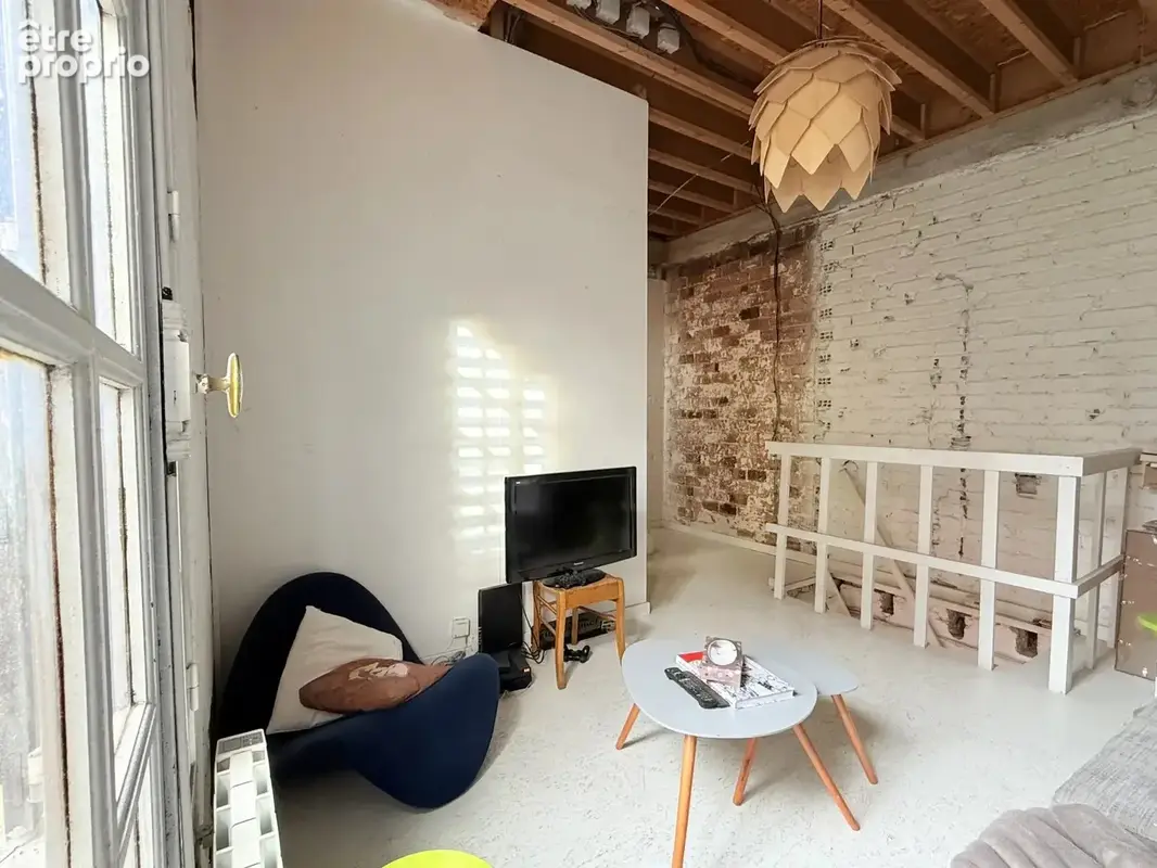 Maison atypique à rénover - photo 3