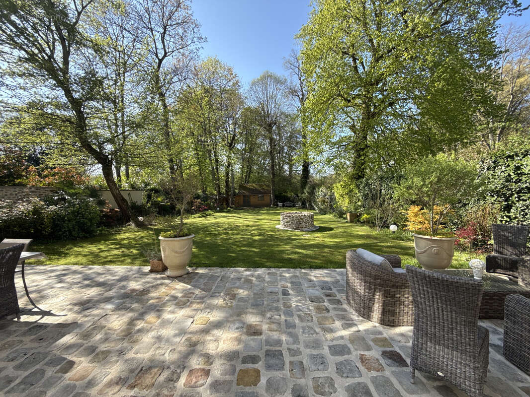 Maison à VULAINES-SUR-SEINE