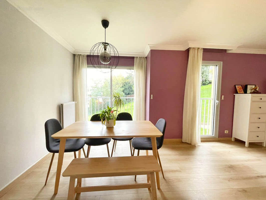 Appartement à OULLINS