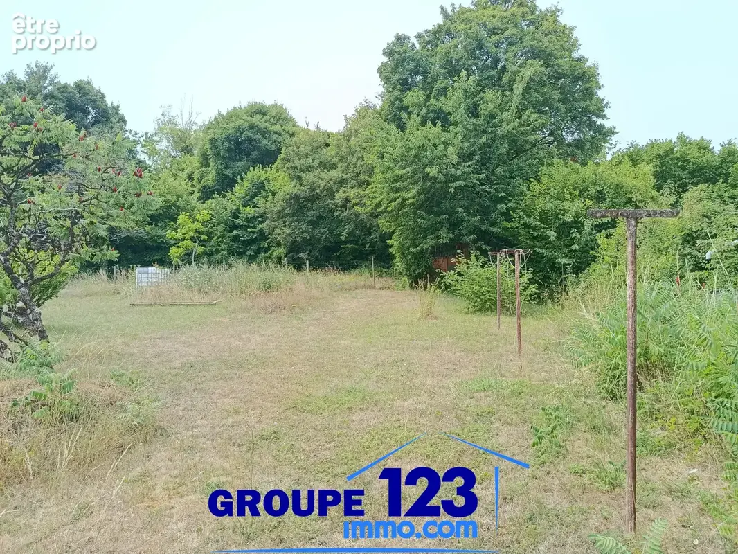 Superbe maison de maçon de 266 m2   Idéal famille ou projet d'accueil   Terrain 3 000 m2 avec vue - photo 11