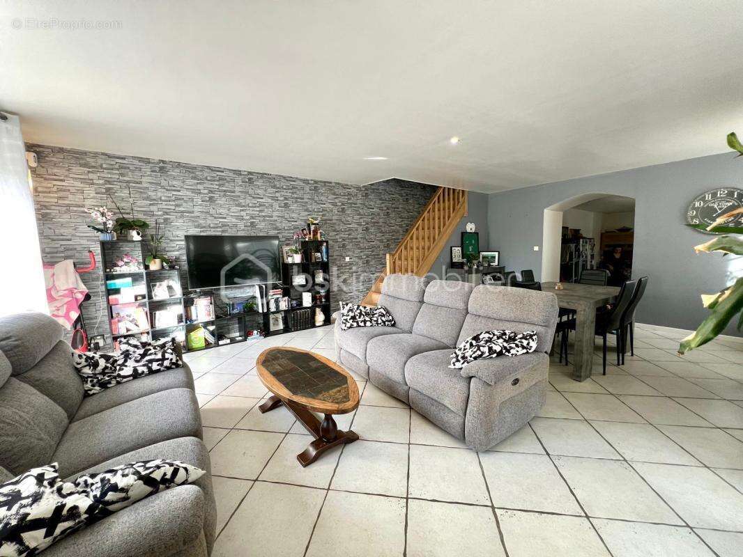 Maison à ANGERVILLE