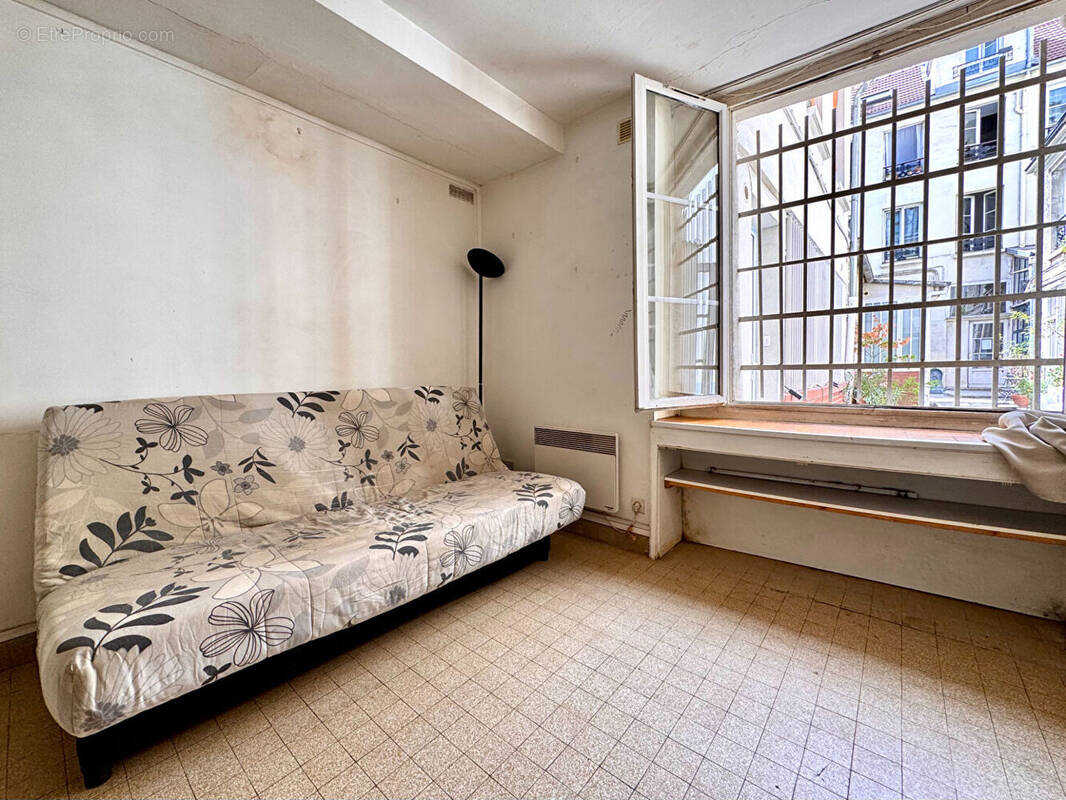 Appartement à PARIS-10E