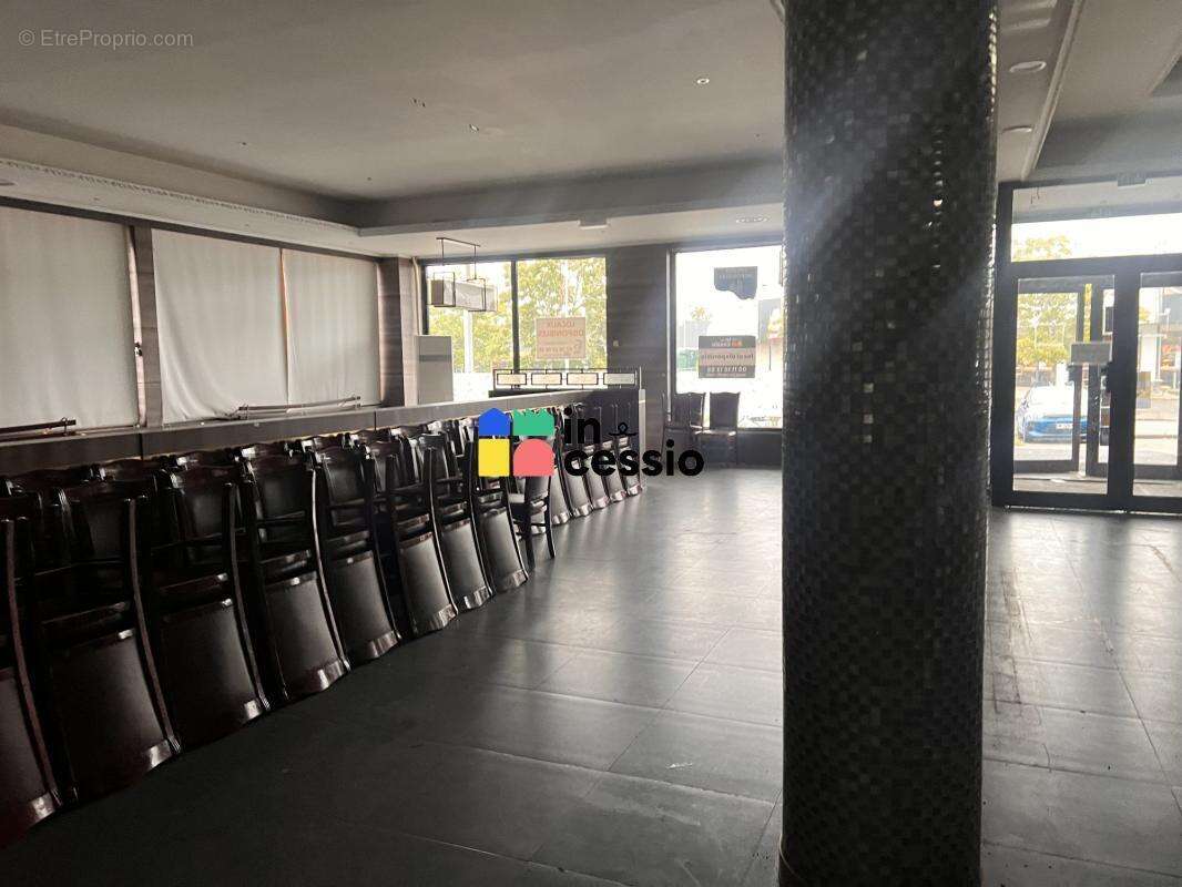 ? à vendre – local commercial de 838 m² – le mans - photo 5