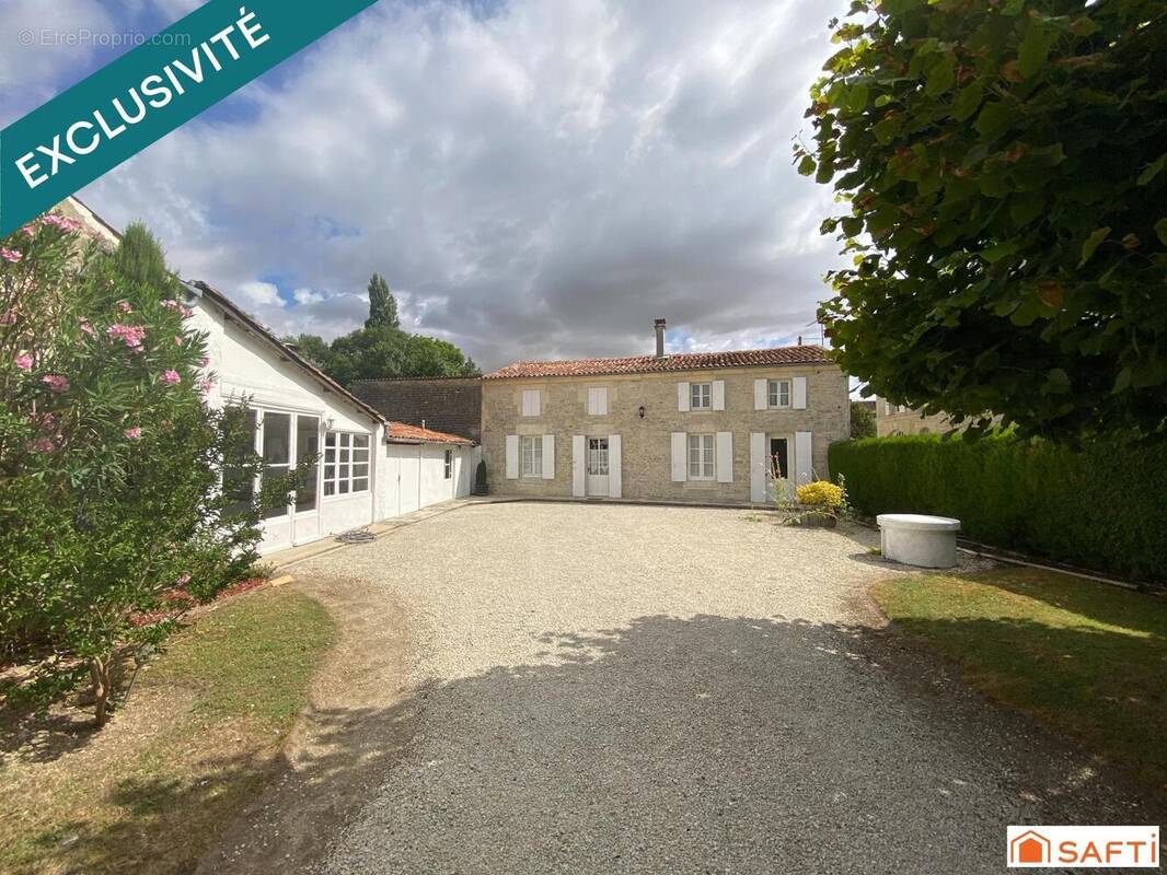 Photo 1 - Maison à AUTHON-EBEON