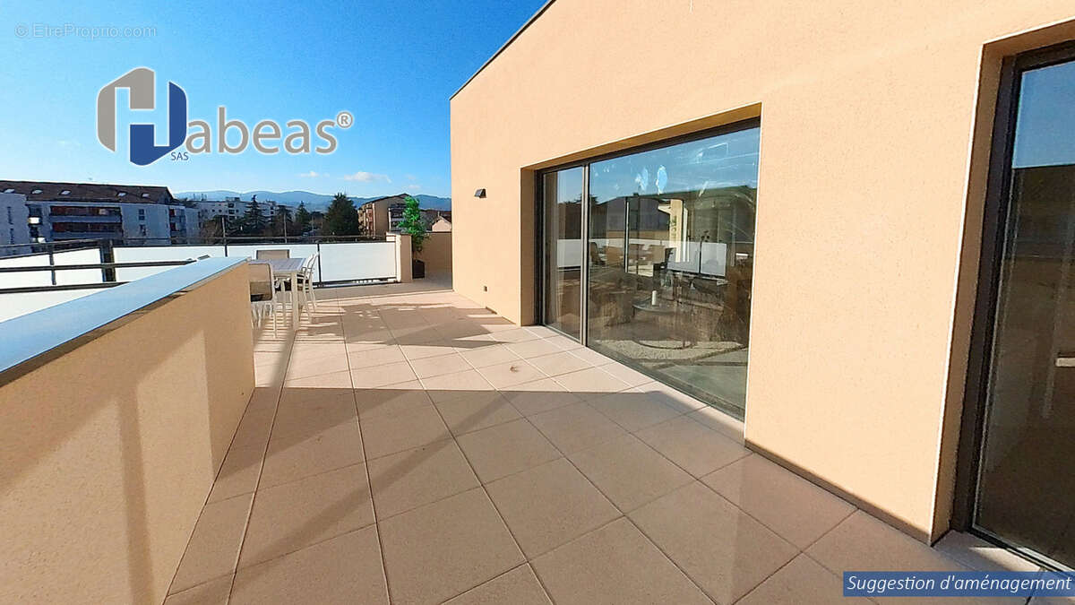 Appartement à CRAPONNE