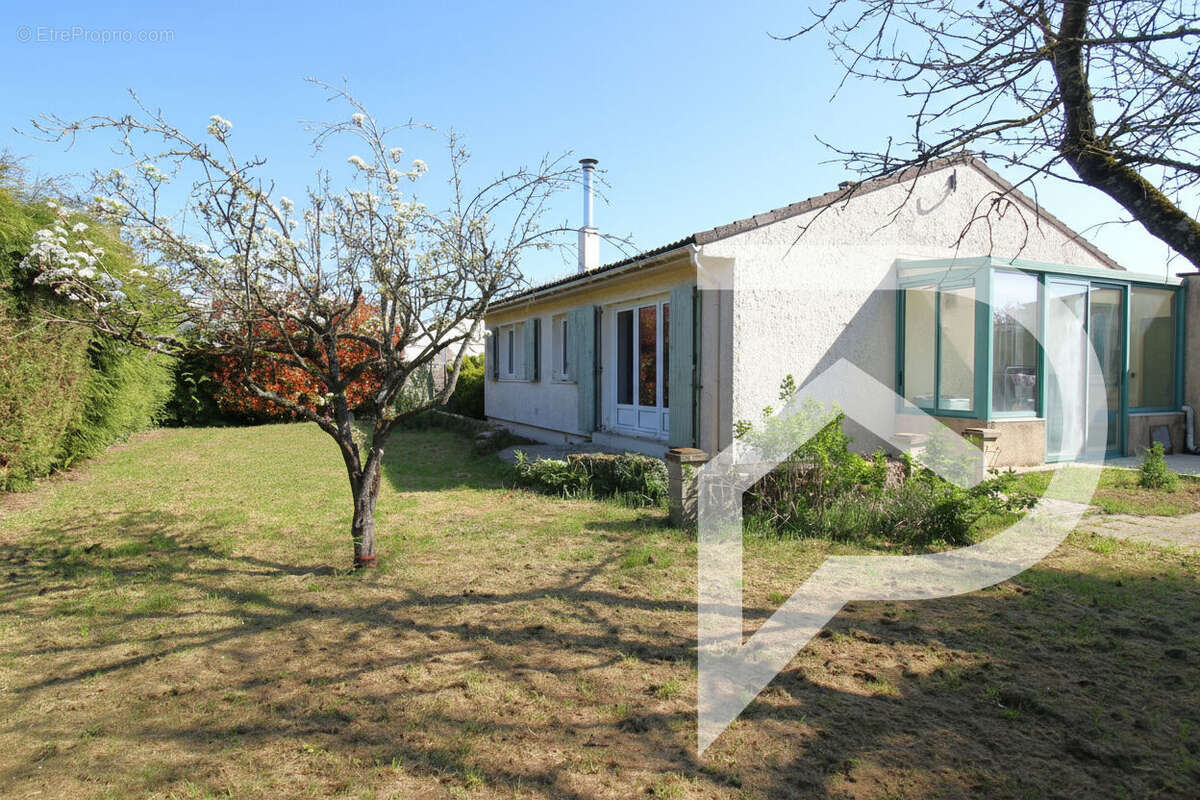 Maison à GRANDFRESNOY