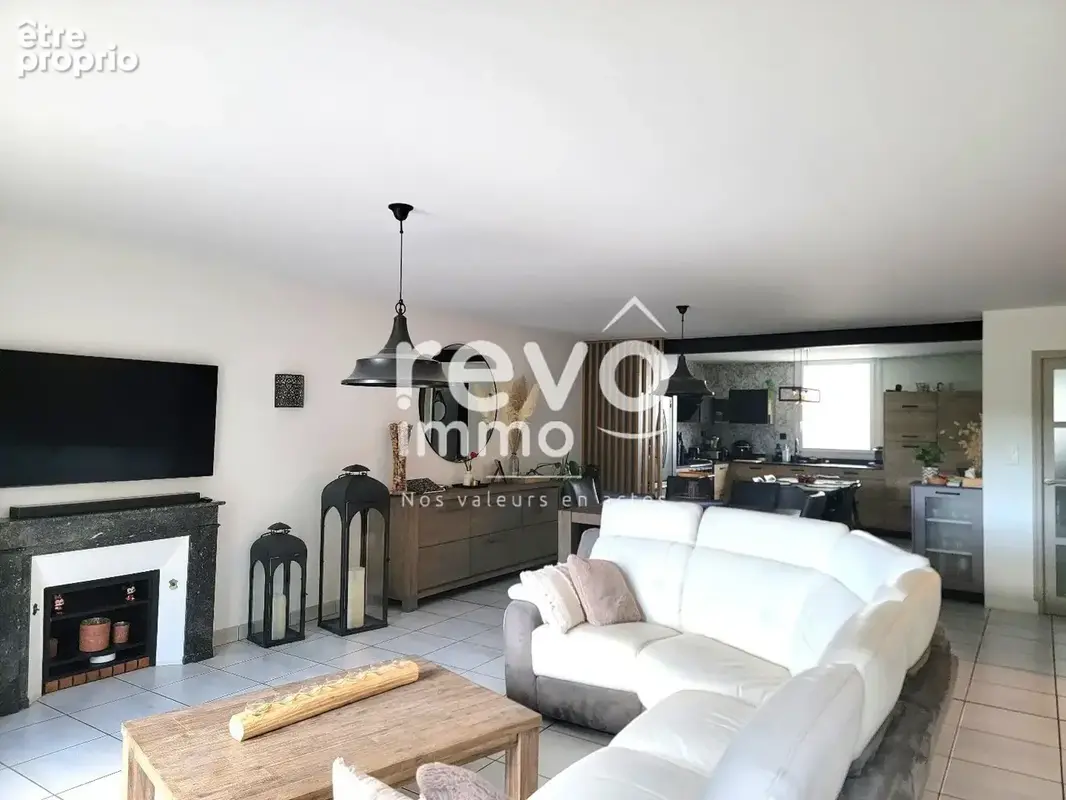 Maison 7 pièces 225 m² à vendre à Geste (49600) - photo 3