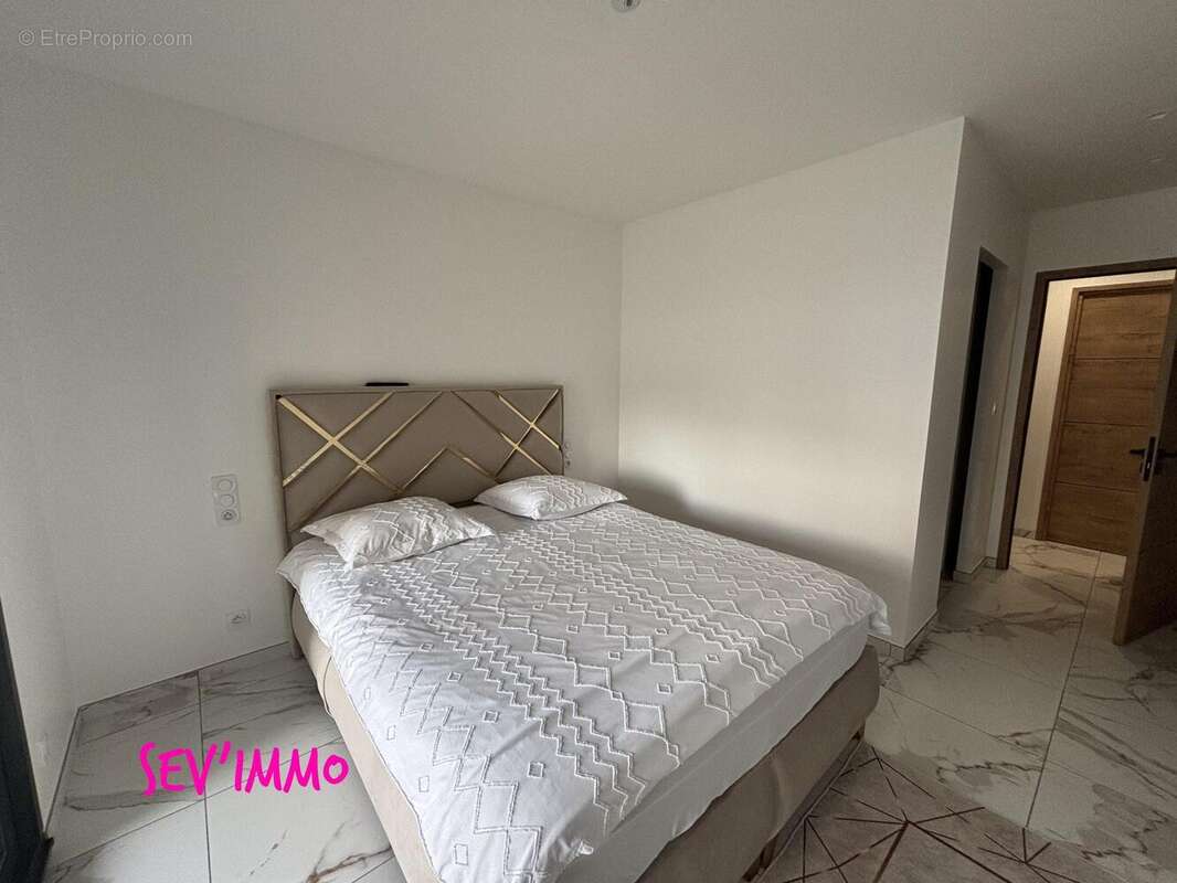 Maison à SAINT-GERMAIN-DES-FOSSES