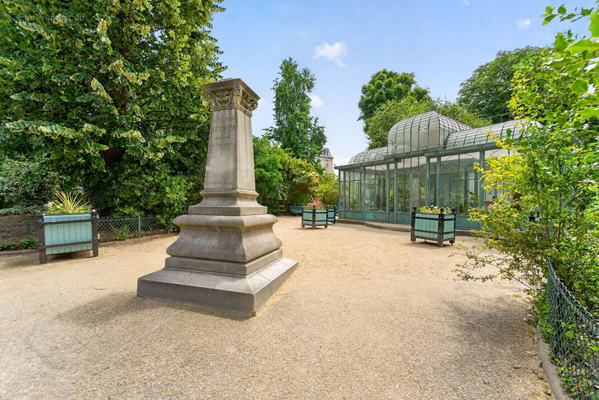 Appartement à PARIS-20E