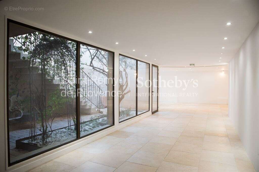 Maison de charme avec piscine au cœur de Maussane-les-Alpilles - photo 17