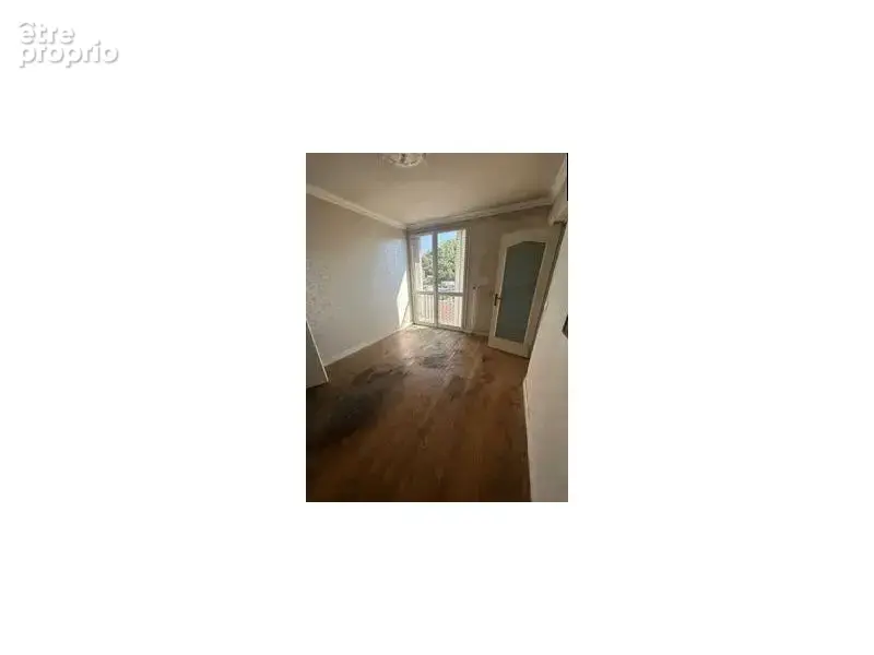 Appartement 4 pièces 76 m² à vendre à Saint-Etienne (42000) - photo 3