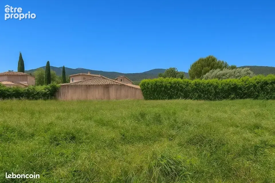 Terrain 816 m² à Gonfaron  - photo 4