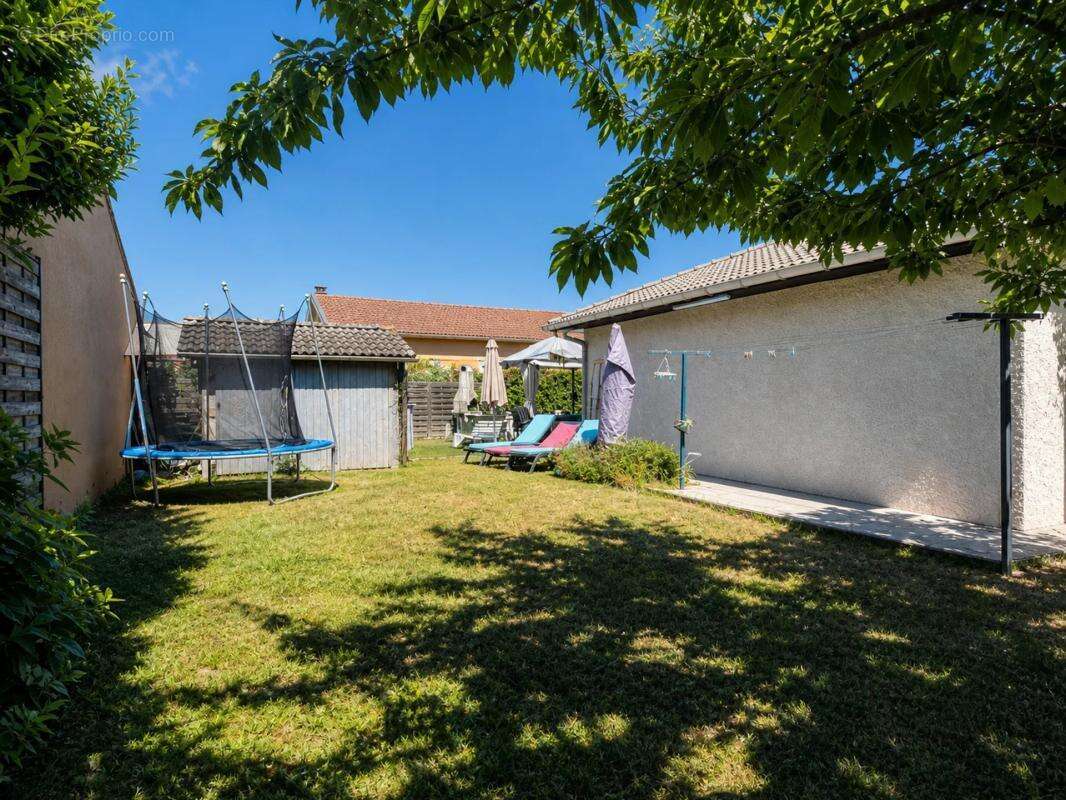 Maison de 7 pièces de 113 m² à Les Roches-de-Condrieu - photo 23
