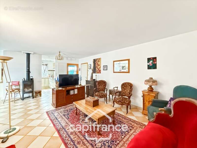 Maison à NOYAL-PONTIVY