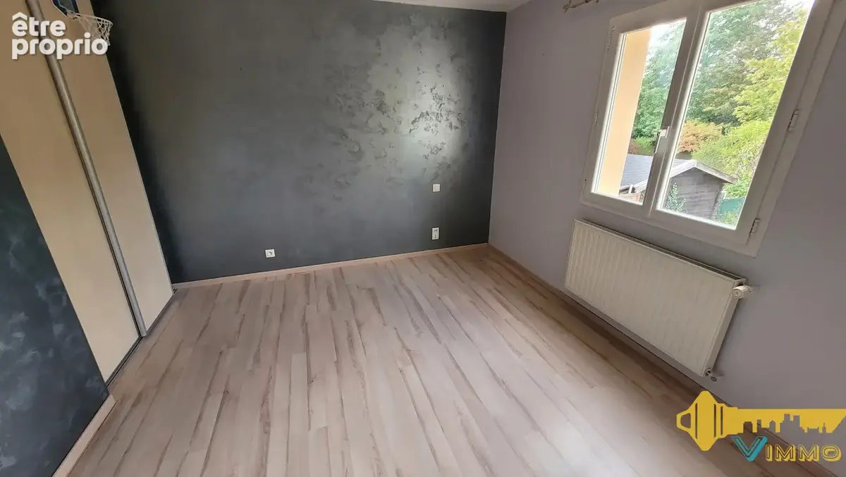 Maison familiale 4ch 1 bureau 1 salle Spa avec 2 garages et jardin - photo 8