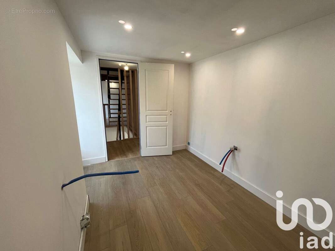 Photo 9 - Maison à JULLOUVILLE