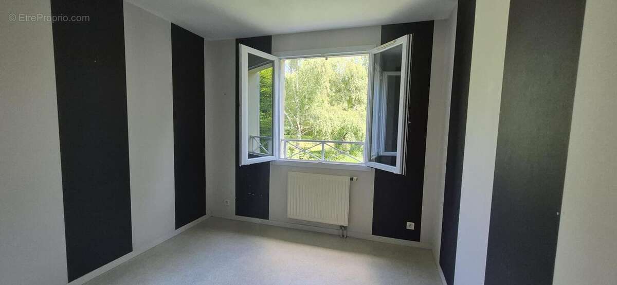 Maison 89 m² à Bourg-En-Bresse  - photo 9