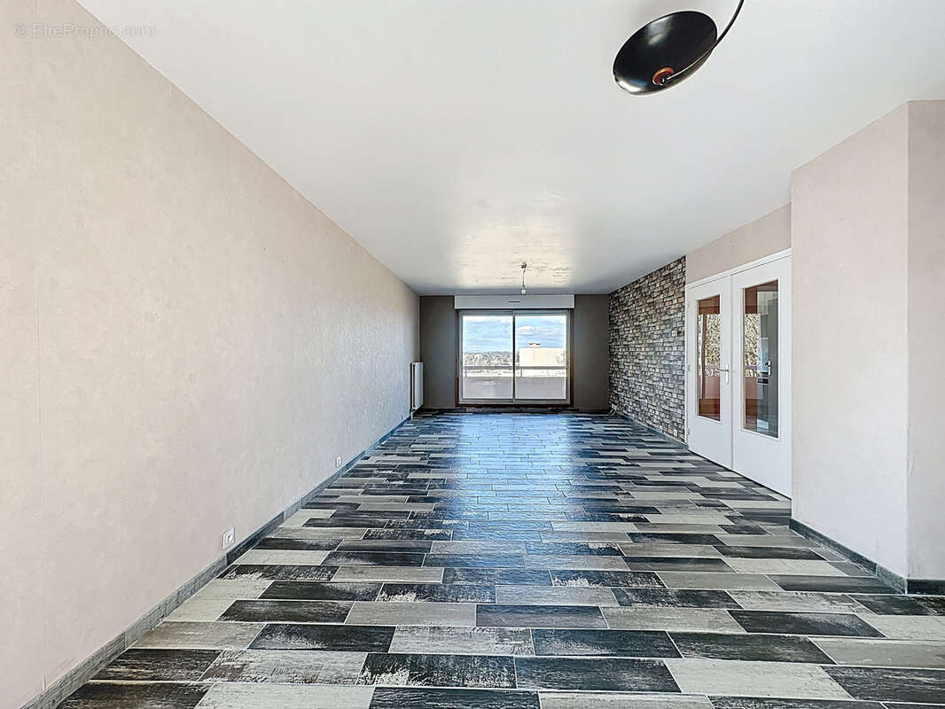 Appartement à TASSIN-LA-DEMI-LUNE