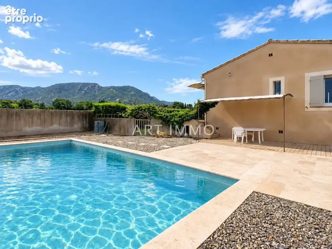 Photo Maison à Robion au prix de 462 000€