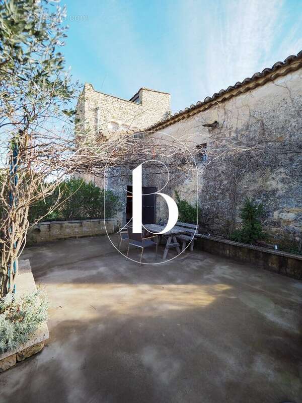 Maison à UZES