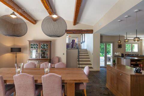 Maison à MOUGINS