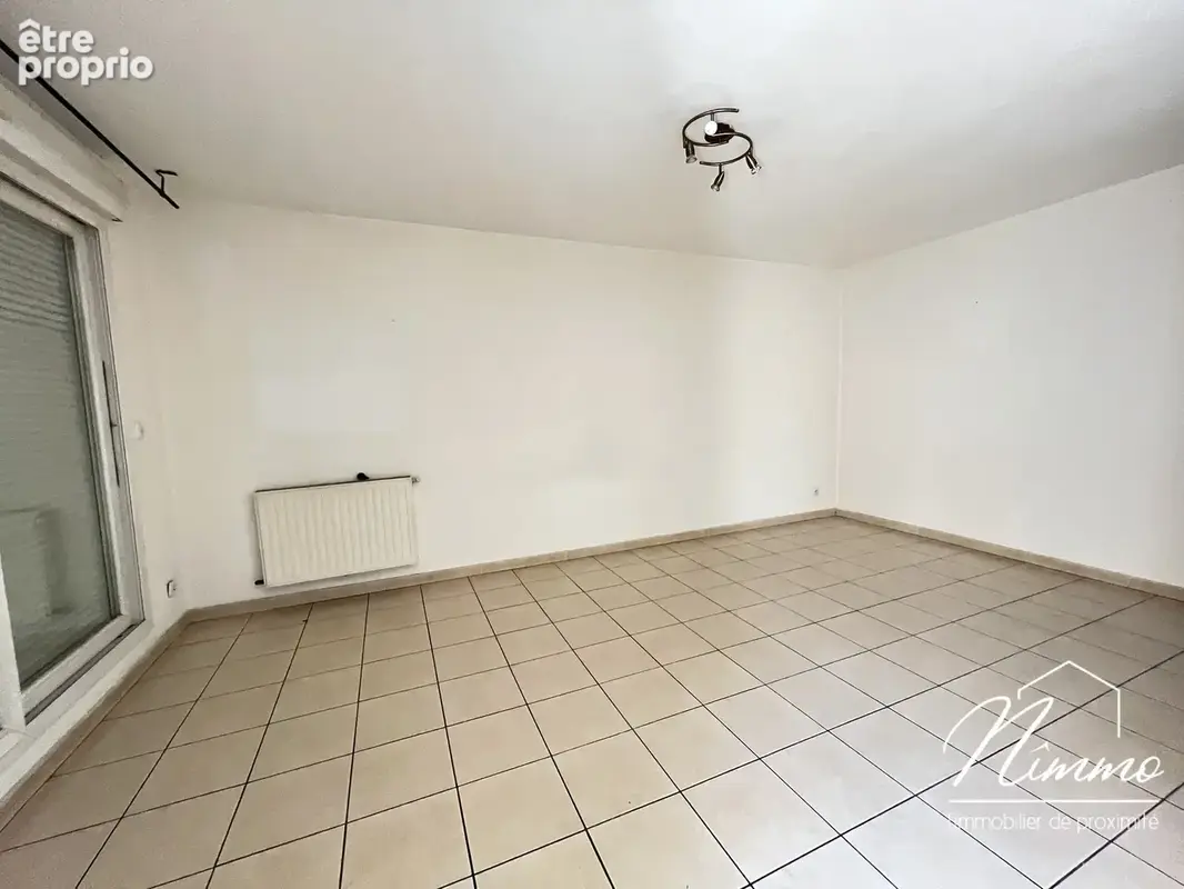 Exclusivite nimes dalzon t2 terrasse parking prive. - photo 3