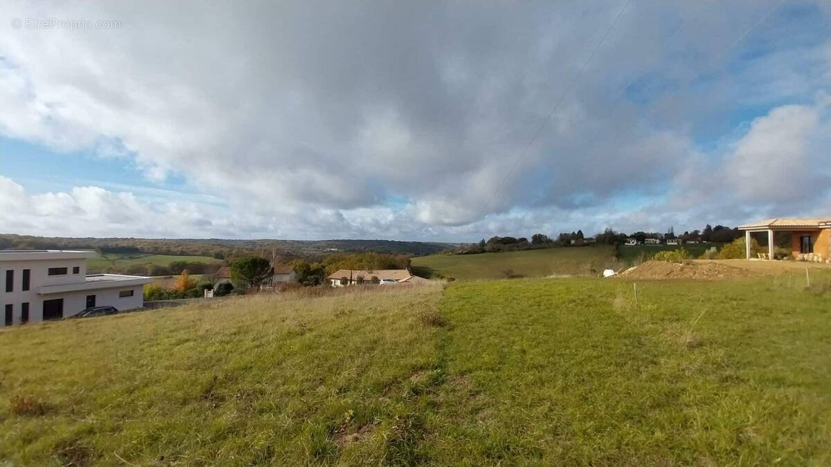 Terrain à ATUR