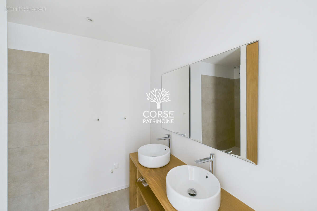 Appartement à PORTO-VECCHIO