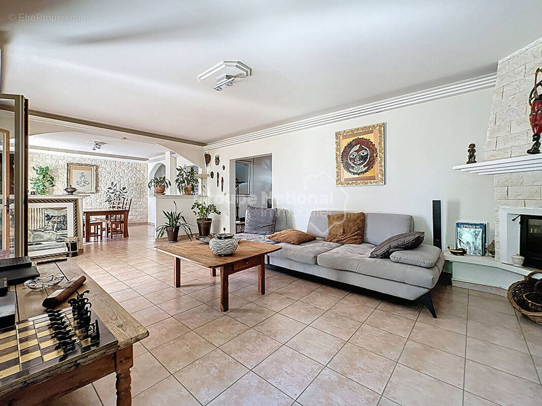 Maison à PEYMEINADE