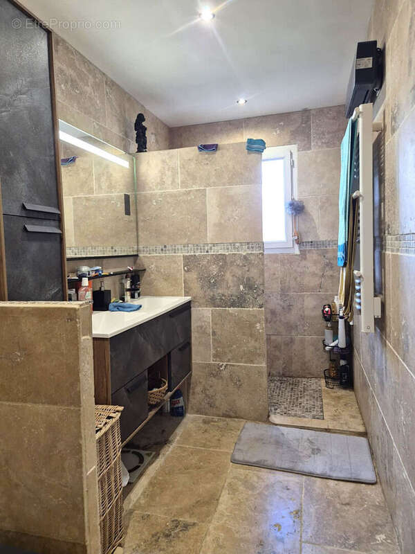 Maison à LORIOL-DU-COMTAT