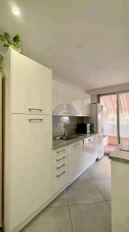 Appartement à ROQUEBRUNE-CAP-MARTIN