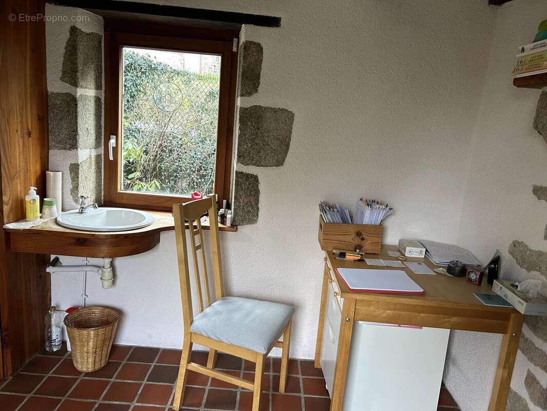 Maison à CHATELUS-MALVALEIX