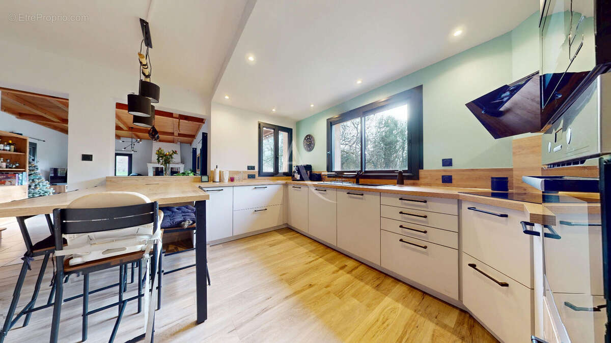 Maison à SAINT-SAUVANT