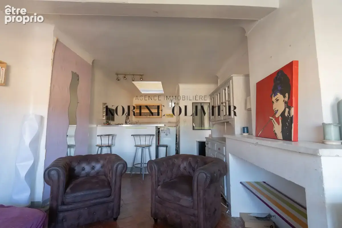 Aix-en-Provence « Cours Mirabeau » : Appartement de type 3/4 de 71 m2 en dernier étage - photo 5