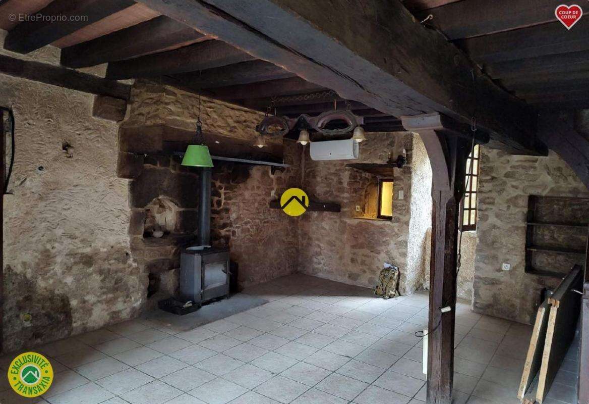 Maison à DUN-LE-PALESTEL