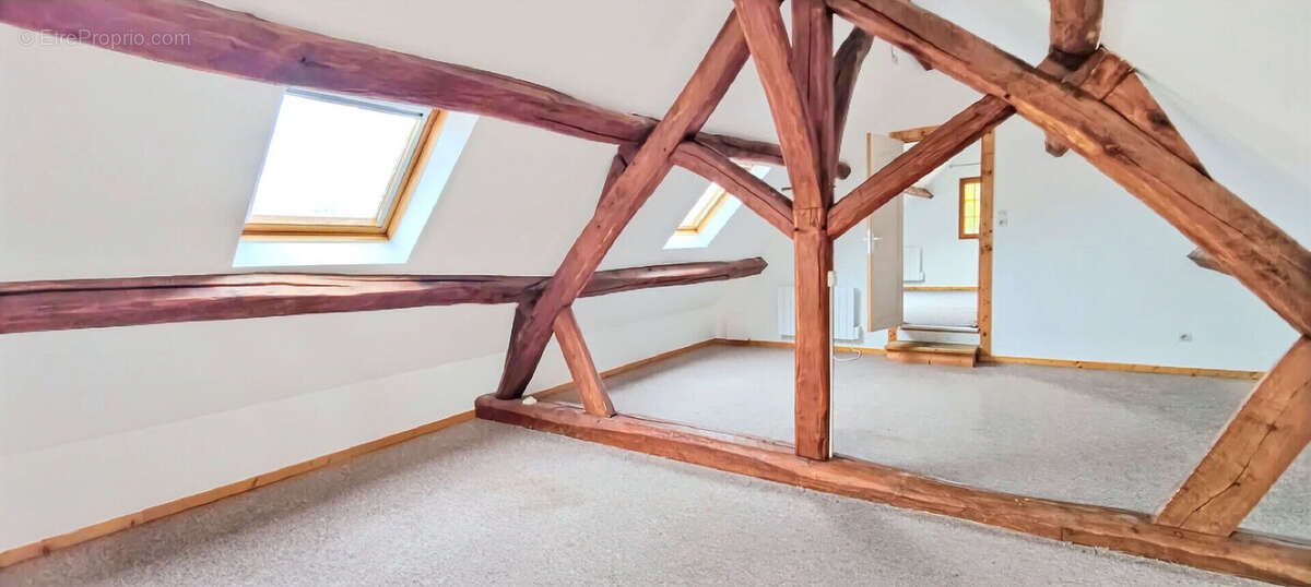 Maison à SAINT-PIAT